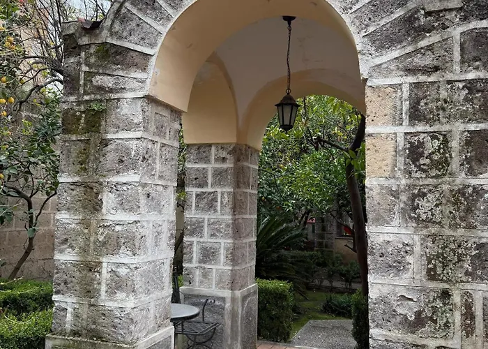 La Lanciolla *